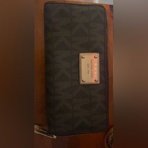 Brown Michael Kors Wallet